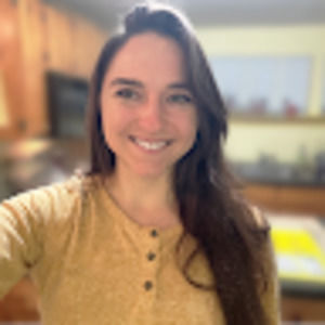 Meet your Posher, Raisa